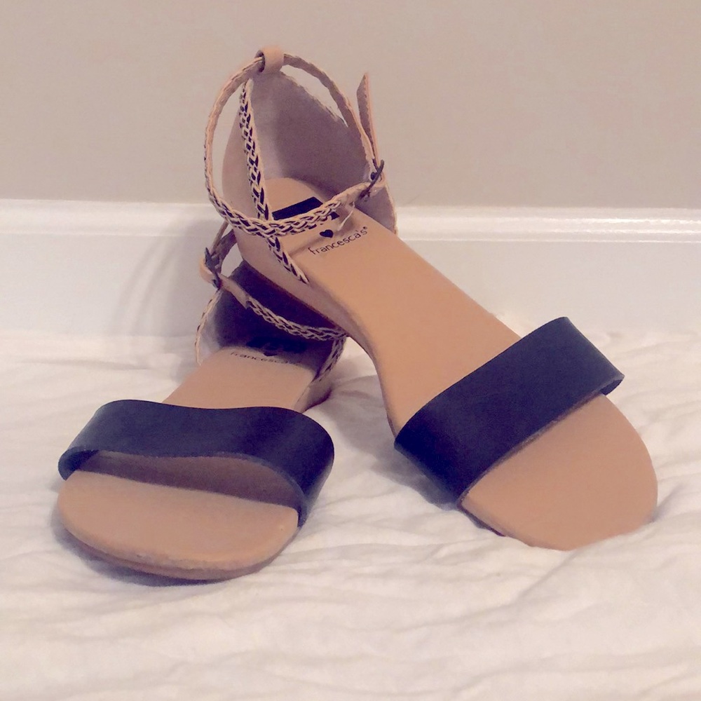 Flat wedge sandal